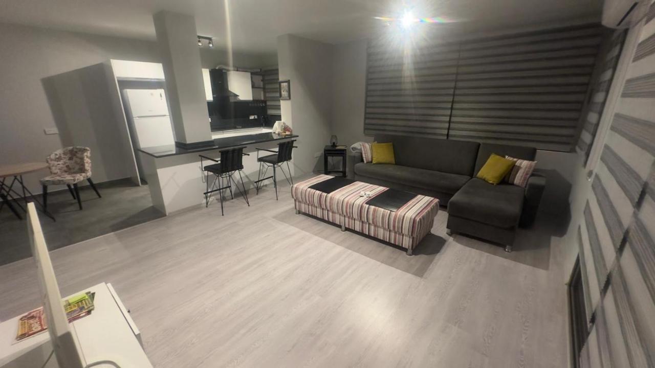 Nicosia'S Pearl Apartment Luaran gambar